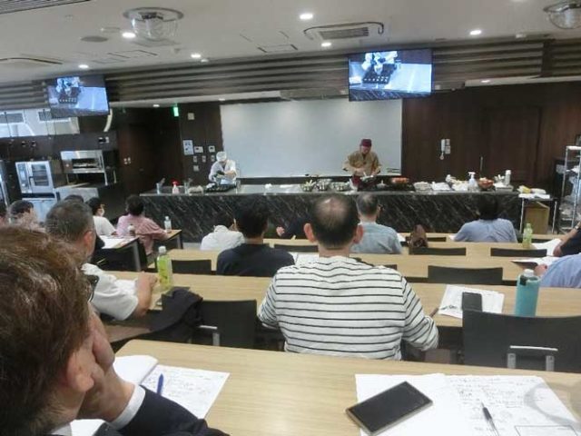 恒例の製菓講習会